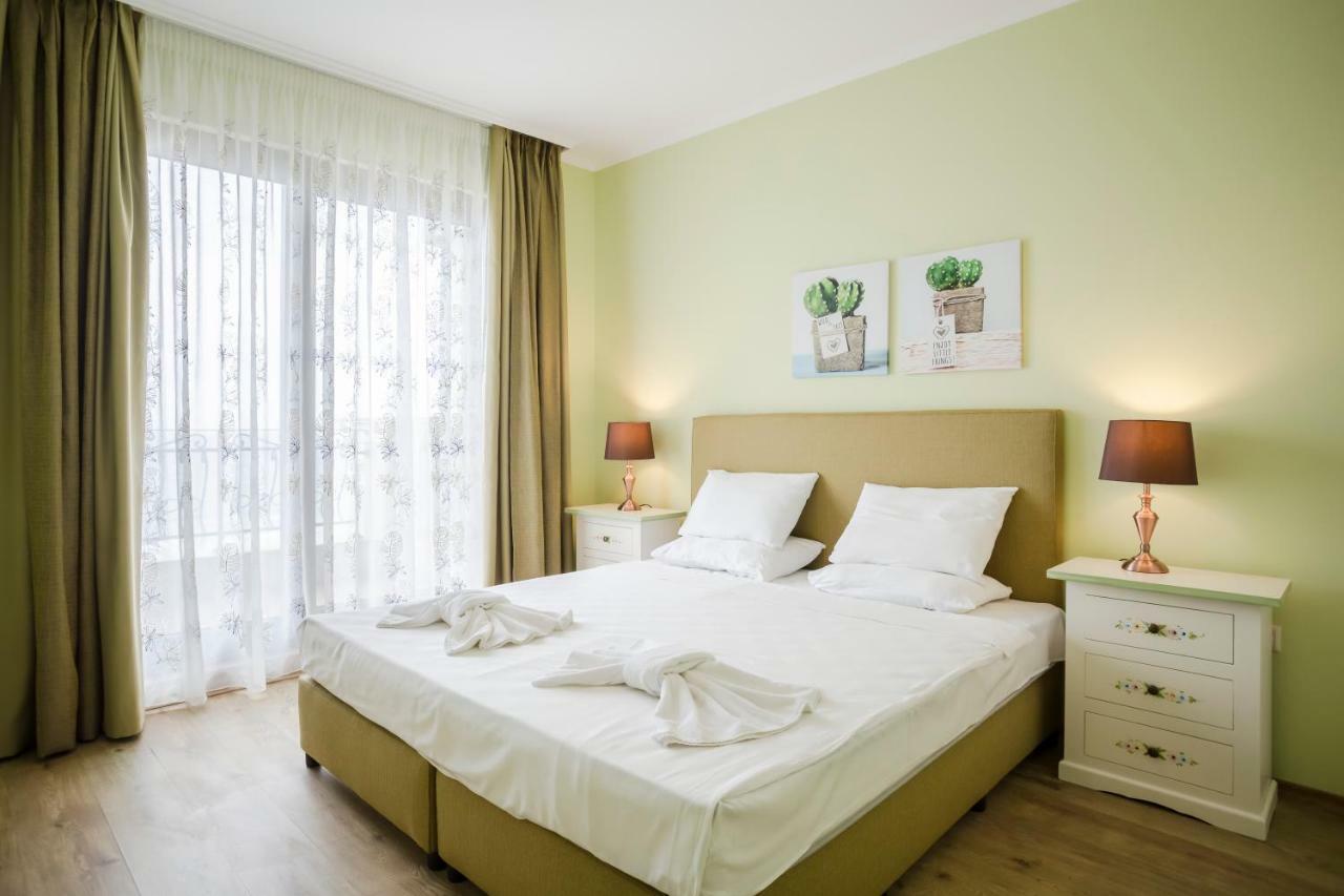 Gardenia Beach Palace Aparthotel Pomorie Exterior photo